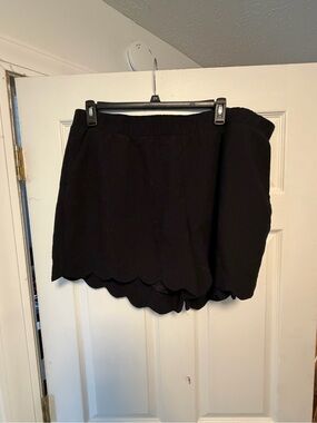 Torrid Black Pull-On shorts with Elastic Waist